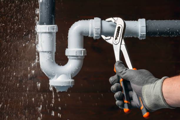 Professional Emergency Plumber technician working in Danielsville, PA